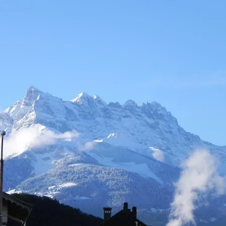 Element-terre Vendégház Aigle